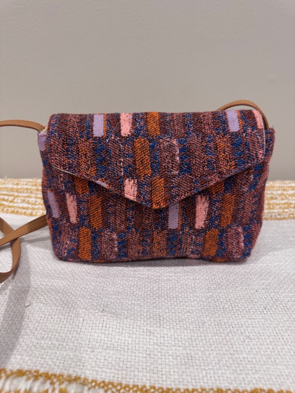 Universal Thread Maroon Orange Blue Pink Jacquard Envelopeā Crossbody Bag